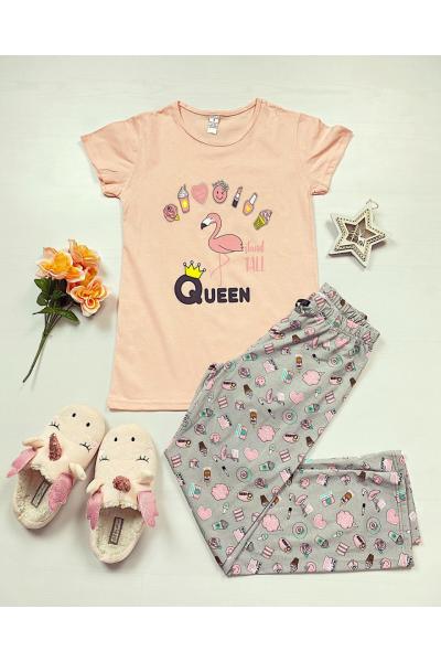 Pijama dama bumbac primavara-vara cu pantaloni lungi gri si tricou roz cu imprimeu Queen Flamingo