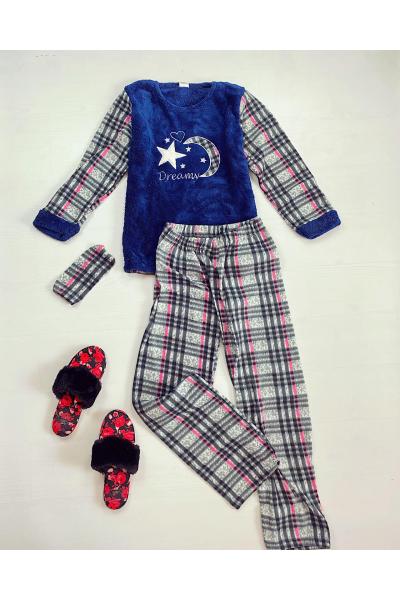 Pijama dama cu linii gri cu bleumarin extrem de pufoasa si calduroasa cu imprimeu Dreamy