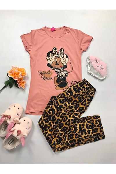 Pijama dama ieftina bumbac lunga cu pantaloni lungi maro animal print si tricou roz cu imprimeu Minnie Mouse inimioara