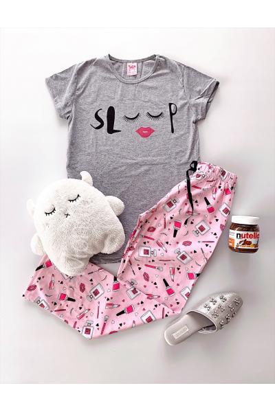 Pijama dama ieftina primavara-vara cu tricou gri si pantaloni lungi roz cu imprimeu Sleep