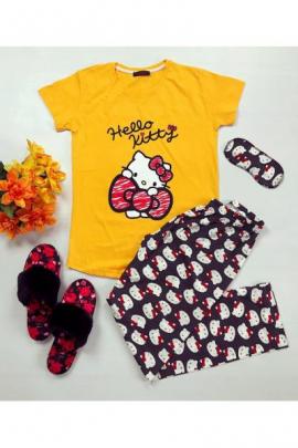 Pijama dama ieftina din bumbac cu tricou galben si pantaloni bleumarin cu imprimeu Hello Kitty